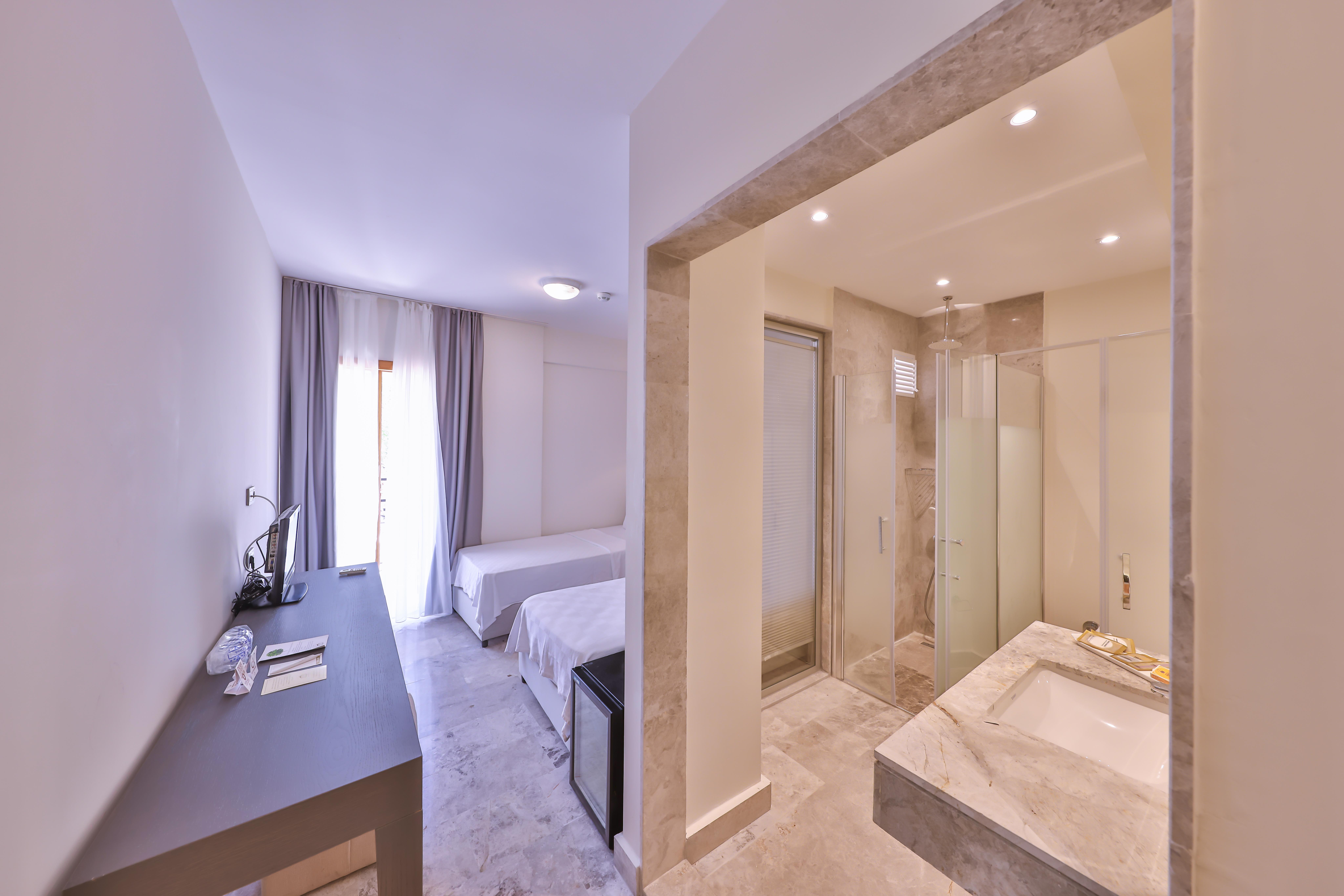 Hera Hotel คาช ภายนอก รูปภาพ